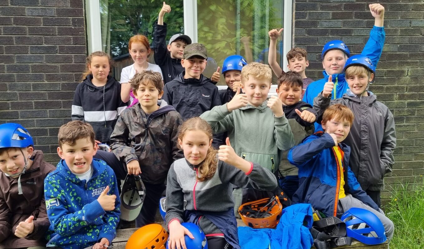 Broadbottom CE (VC) Primary School